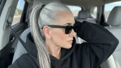 Fakta o šedivých vlasech, která vyvracejí mýty, jimž mnozí dodnes věří