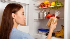 Opravdu má smysl skladovat chléb v lednici, jak mnozí radí?